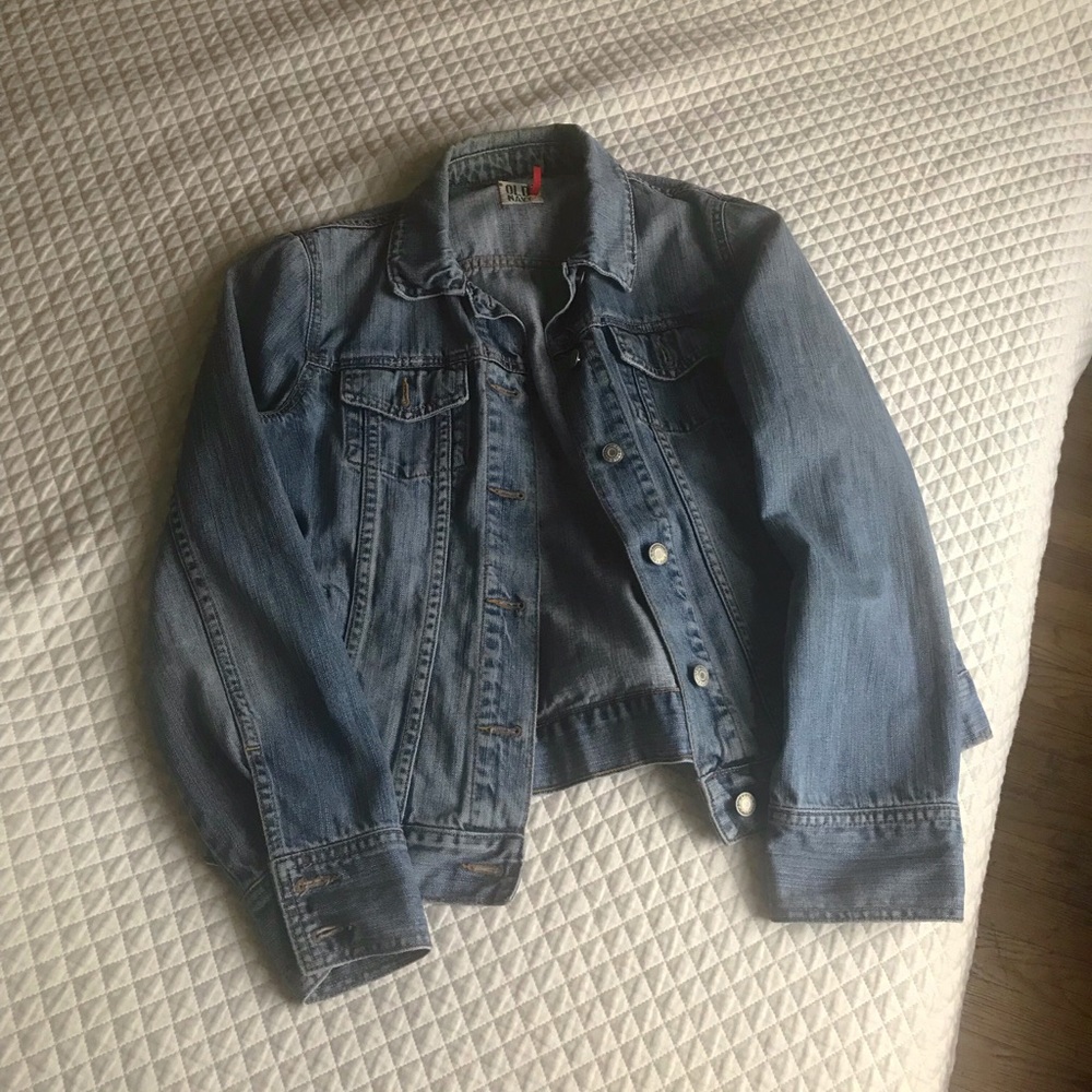 Classic cut denim jacket